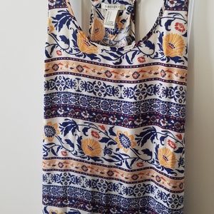 Long sleeveless maxi dress